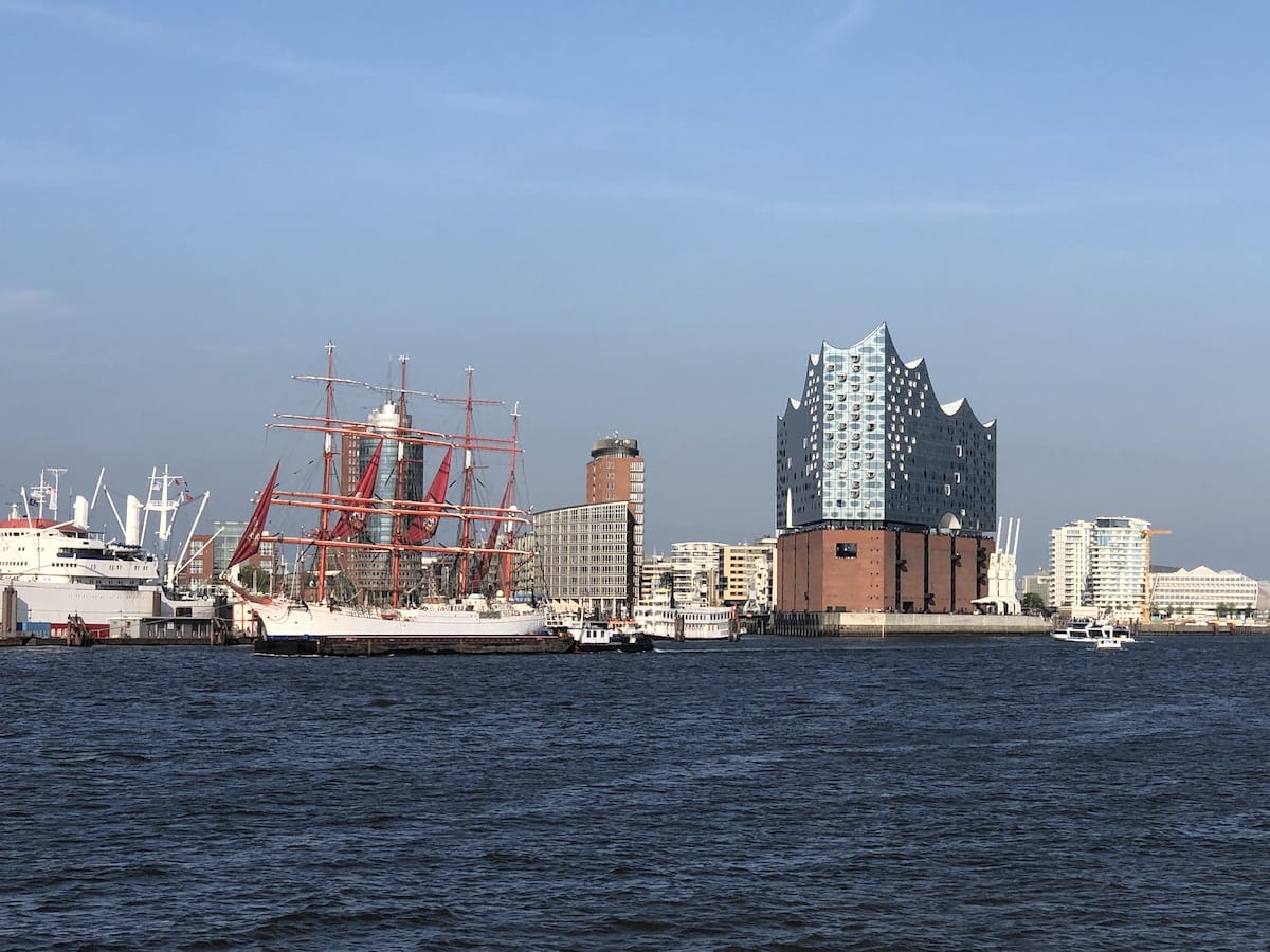 Elbphilharmonie im Hamburger Hafen