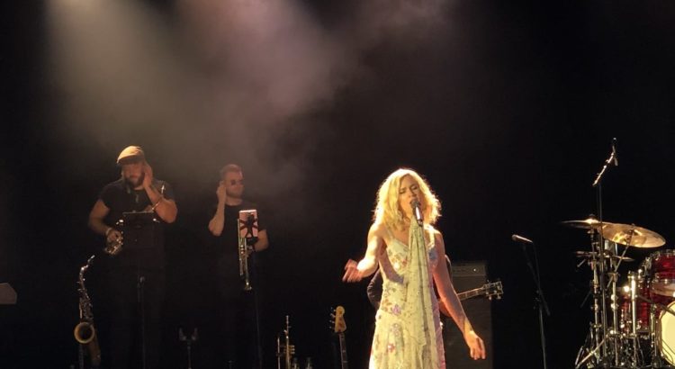Joss Stone auf der Bühne beim Fantastival Dinslaken 2019