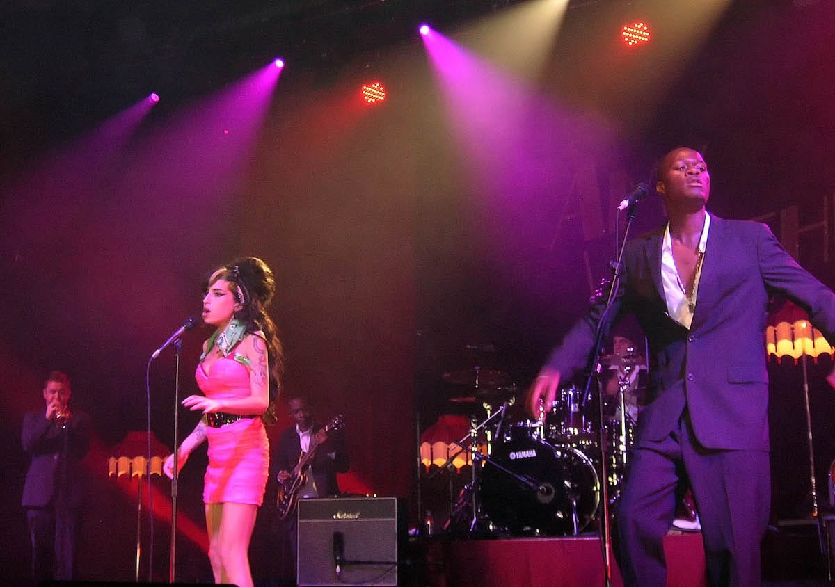 Amy Winehouse mit ihrer Band, 16.10.2007, CCH3, Hamburg